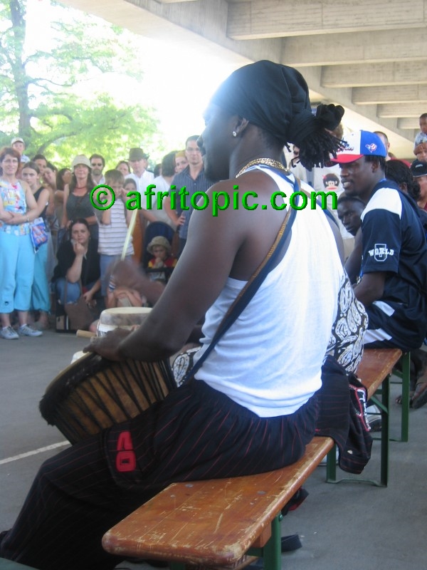 ../Images/AfricaFestival-28-29May05 049.jpg